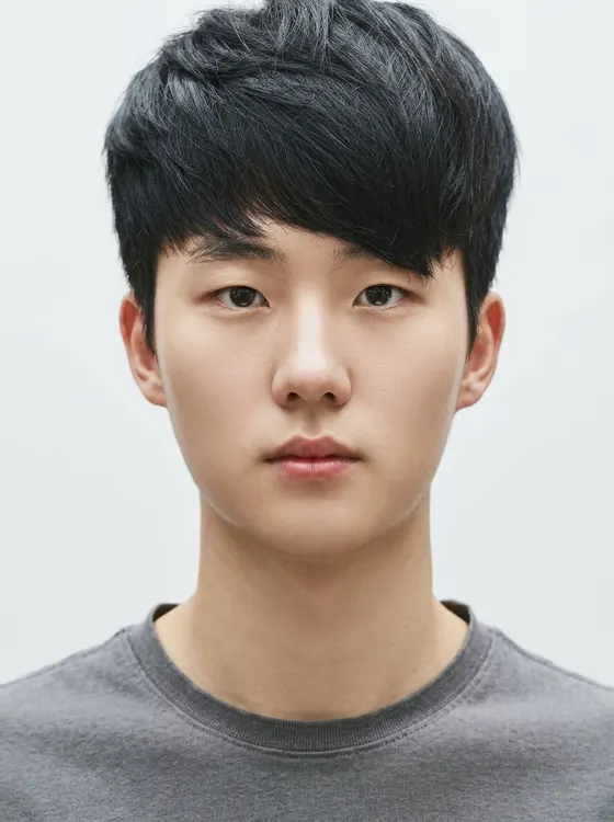 가상모델 #1415 얼굴 원본 16