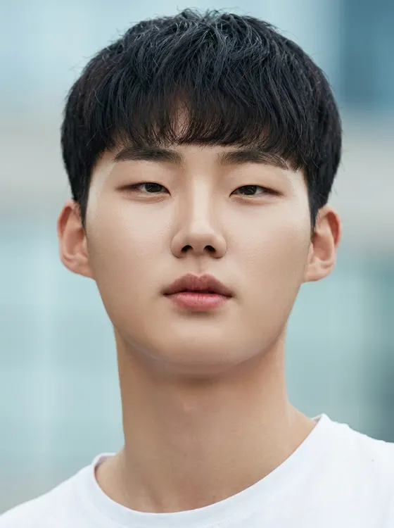 가상모델 #1418 얼굴 원본 1