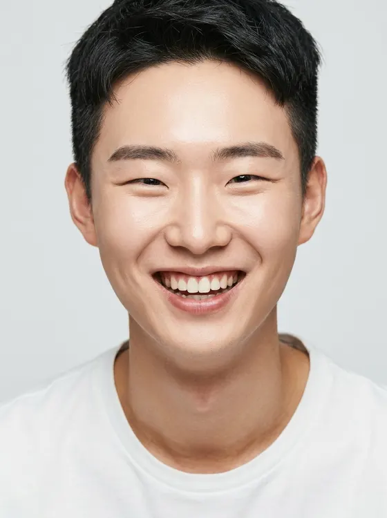 가상모델 #1427 얼굴 원본 2