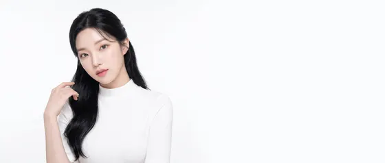 가상모델 #239 히어로 섹션 22