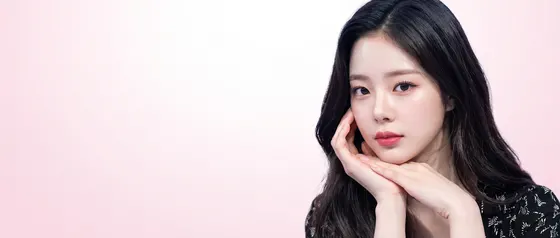 가상모델 #242 히어로 섹션 21