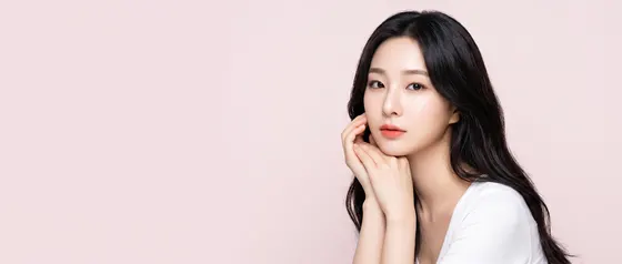 가상모델 #213 히어로 섹션 17
