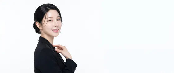 가상모델 #1149 히어로 섹션 8