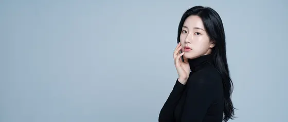가상모델 #1435 히어로 섹션 35