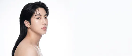 가상모델 #1435 히어로 섹션 2