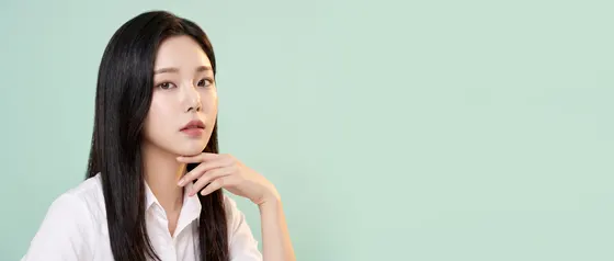 가상모델 #234 히어로 섹션 39