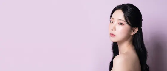 가상모델 #749 히어로 섹션 1