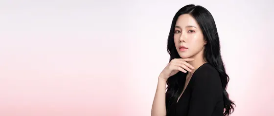 가상모델 #825 히어로 섹션 3