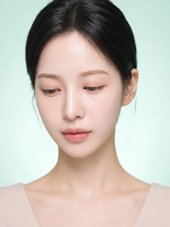 가상모델 #1305 얼굴 중심컷 4